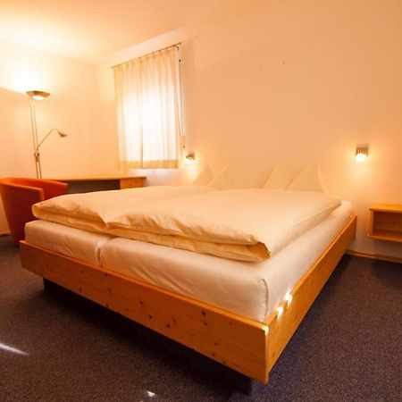 Gasthaus Sindel-Buckel Feuchtwangen Bagian luar foto